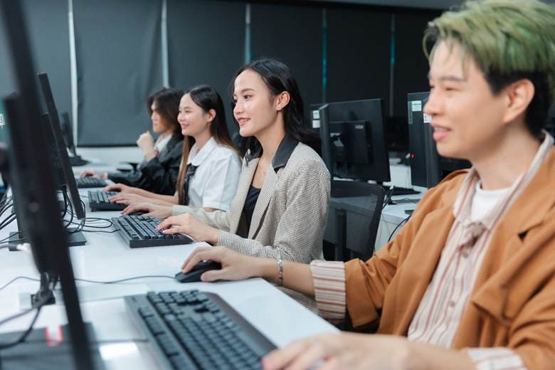 การสร้างสรรค์งานศิลปะดิจิทัลในโลกเสมือนจริง (VR)